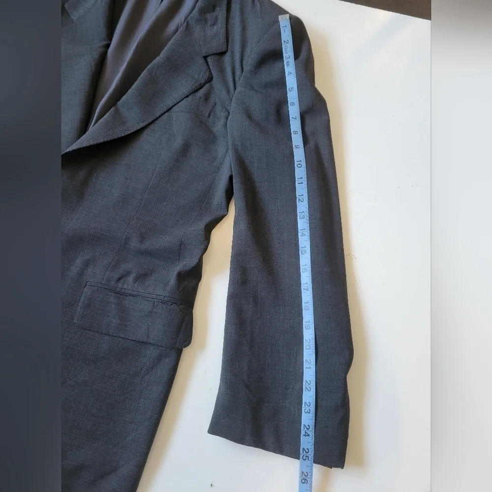 Gucci Men's Sports Wool Blazer Coat in Grey Size 43R (see measurements)